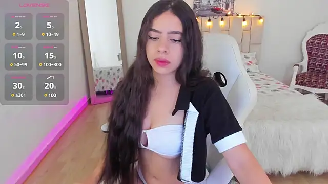 zoe turnner 18 online show from March 12, 11:31 am