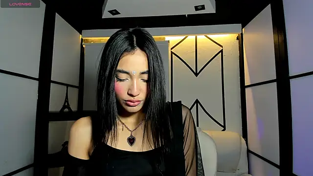 lilithTeen1  online show from January 5, 8:22 am