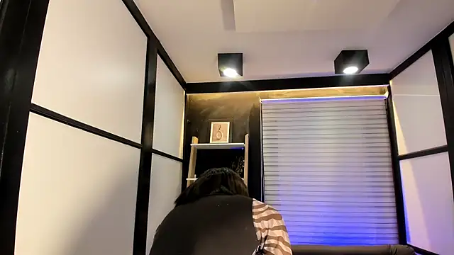 lilithTeen1  online show from March 7, 5:08 am