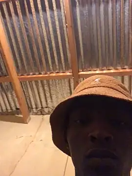 Snapshot of thekidrose chatting on February 28, 3:07 am thekidrose online show from February 28, 3:07 am