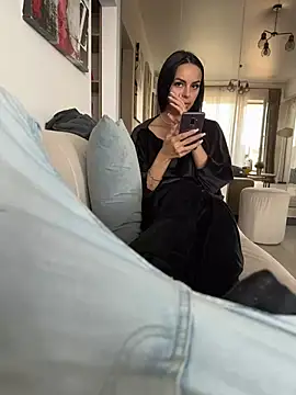 AmandaBby03 online show from March 16, 12:00 pm