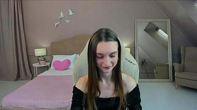 AshleyMillsss online show from December 4, 7:28 am