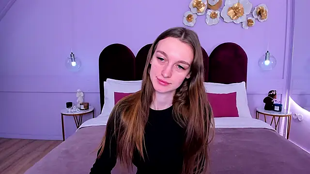 AshleyMillsss online show from March 10, 7:32 am