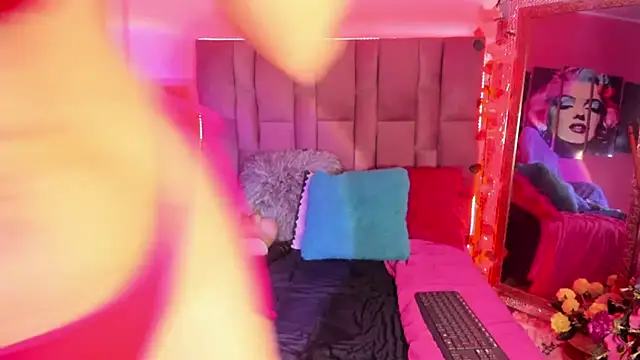 sweetyose online show from February 15, 7:10 pm