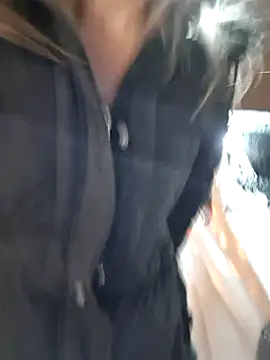 Snapshot of allinqueen chatting on January 5, 6:13 pm allinqueen online show from January 5, 6:13 pm