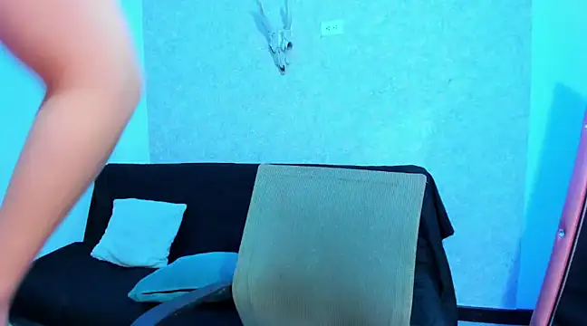 Snapshot of AliciaChelios chatting on December 6, 11:03 pm AliciaChelios online show from December 6, 11:03 pm