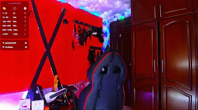 Snapshot of AliciaChelios chatting on March 10, 3:34 am AliciaChelios online show from March 10, 3:34 am