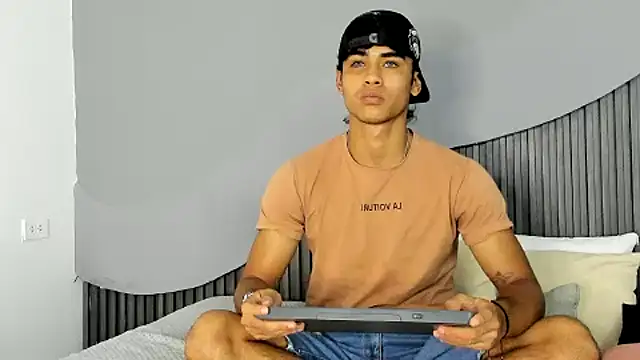 zander 2120 online show from December 6, 6:17 pm