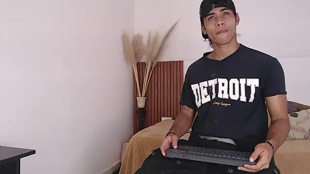 zander 2120 online show from December 13, 1:55 pm