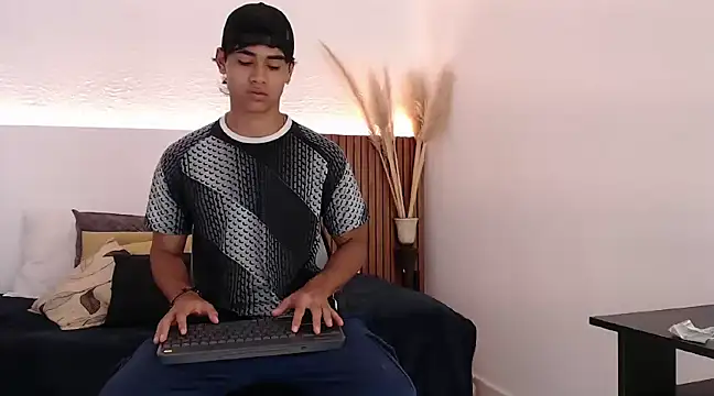 zander 2120 online show from December 22, 1:33 pm