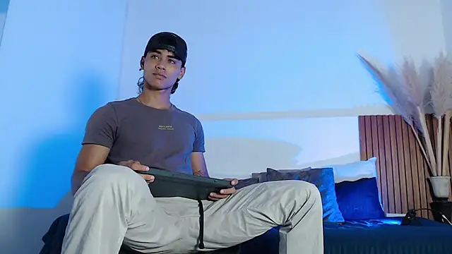 zander 2120 online show from January 25, 5:19 pm