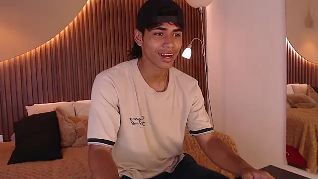 zander 2120 online show from February 25, 1:39 pm