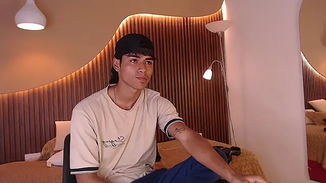 zander 2120 online show from February 25, 8:19 pm