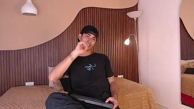 zander 2120 online show from February 27, 2:00 pm