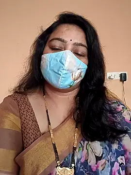 neelu-hoty online show from February 5, 3:45 am