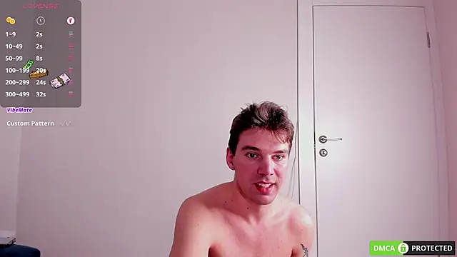 ArthurWhitee online show from February 17, 6:53 am