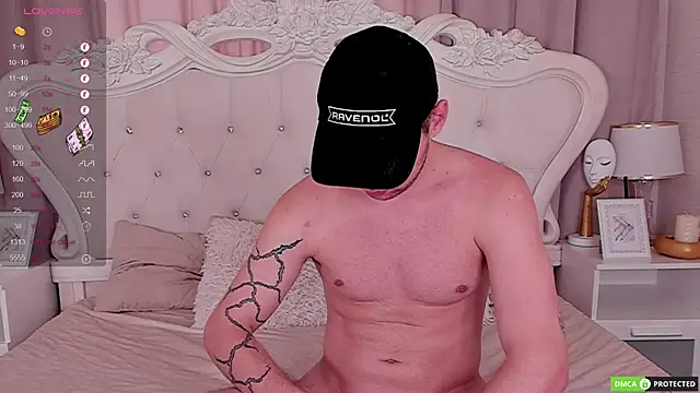 ArthurWhitee online show from September 16, 8:15 am