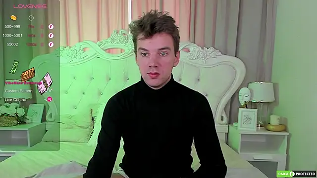 ArthurWhitee online show from September 26, 8:40 am