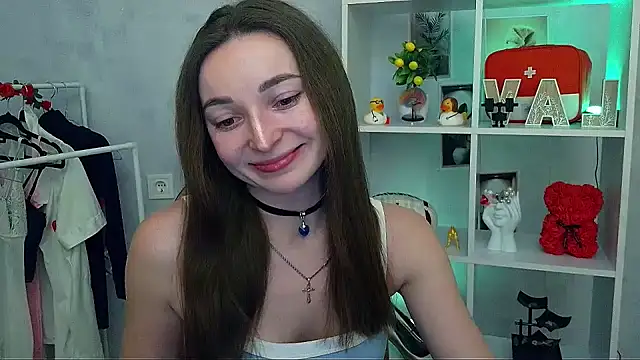  Barbie Kiss  online show from February 8, 4:21 pm