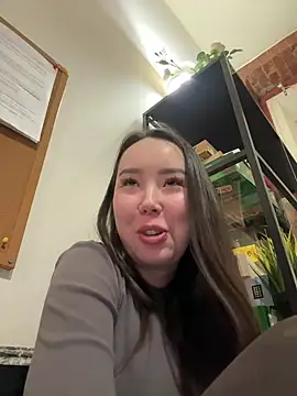 Asian Asami online show from March 9, 5:17 pm