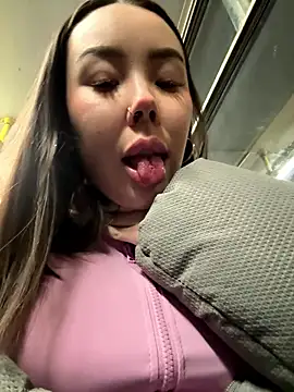 Asian Asami online show from January 15, 6:33 pm