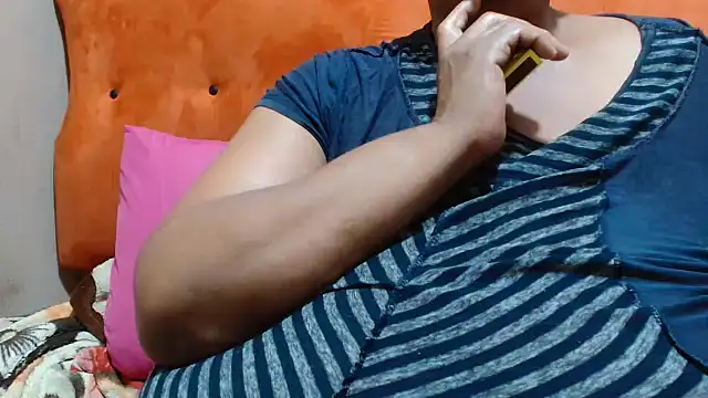 tinagiant online show from October 14, 2:12 am