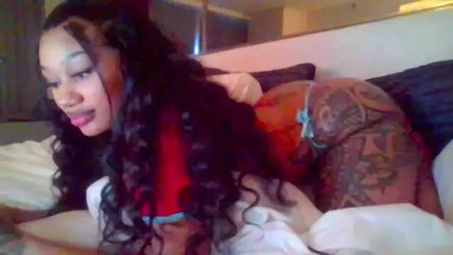 Snapshot of XenaIsland chatting on June 9, 2:01 am XenaIsland online show from June 9, 2:01 am