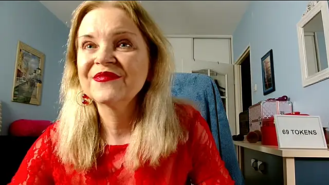 sexyjennyeu online show from April 7, 8:42 pm