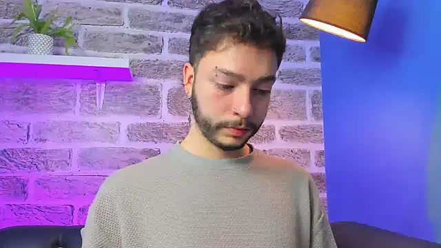 noah ricci online show from April 14, 12:00 pm