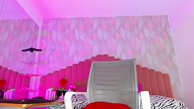 angelyy 02 online show from February 5, 10:55 pm