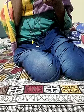 Chocolate stud10 online show from December 4, 7:45 pm