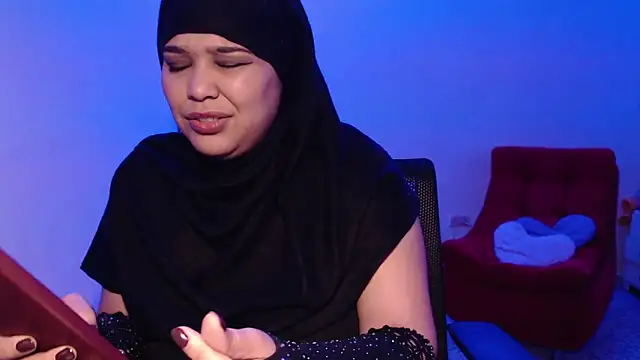 VenussTits97 online show from April 5, 9:34 pm