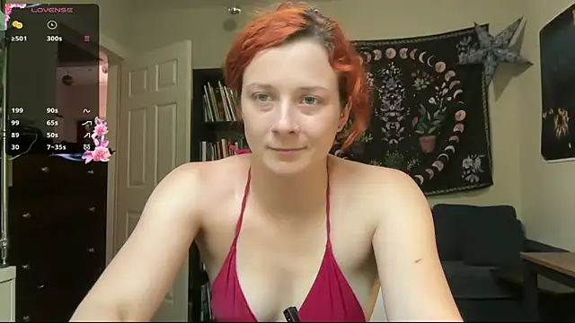 Aria Fields online show from April 13, 1:49 pm