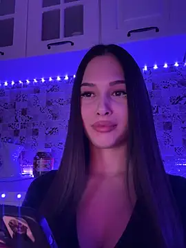 Snapshot of EricaWalls chatting on February 5, 5:09 am EricaWalls online show from February 5, 5:09 am