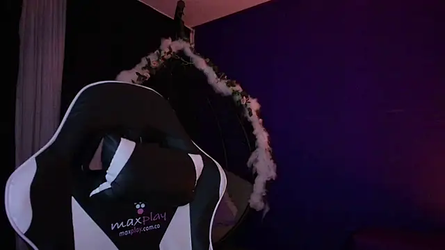 vanelope11 online show from September 21, 2:57 am