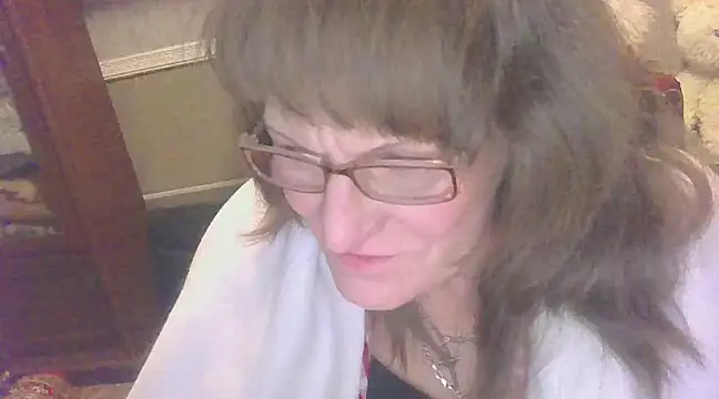 Snapshot of Manulyonok51 chatting on December 7, 2:20 am Manulyonok51 online show from December 7, 2:20 am