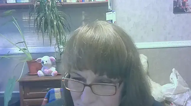 Snapshot of Manulyonok51 chatting on December 18, 1:23 pm Manulyonok51 online show from December 18, 1:23 pm