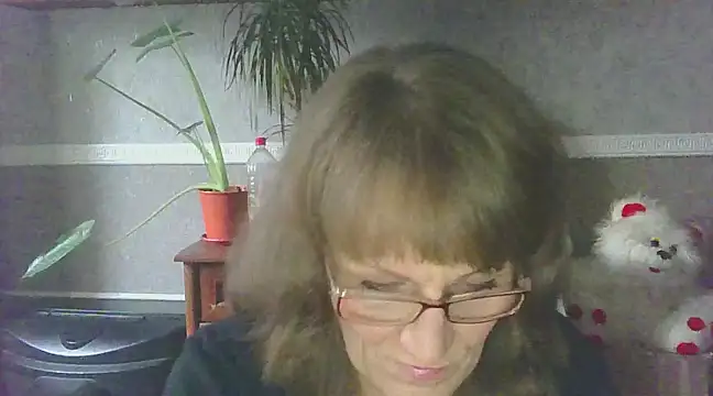 Snapshot of Manulyonok51 chatting on February 3, 2:13 pm Manulyonok51 online show from February 3, 2:13 pm