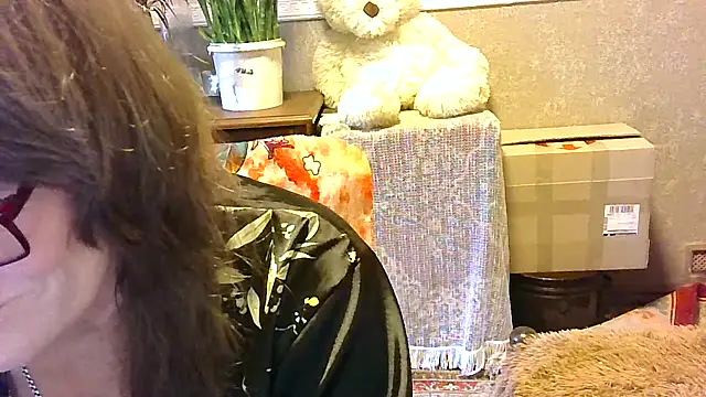 Snapshot of Manulyonok51 chatting on October 21, 11:33 am Manulyonok51 online show from October 21, 11:33 am