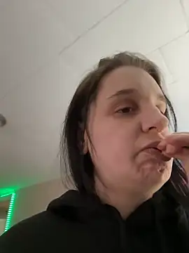 menaceswife online show from January 19, 4:14 pm