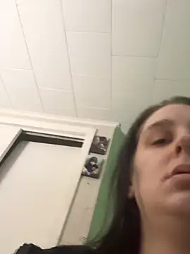 menaceswife online show from February 25, 4:10 pm