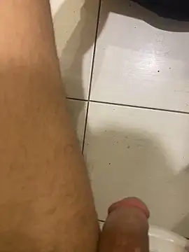 Snapshot of TENDo_519 chatting on March 10, 10:15 pm TENDo 519 online show from March 10, 10:15 pm