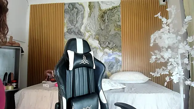 Danna topless online show from January 17, 11:59 am