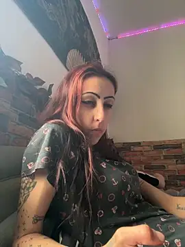 Snapshot of kriszy_baby chatting on January 15, 11:32 am kriszy baby online show from January 15, 11:32 am