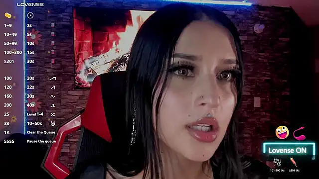 Charlotte greys online show from April 13, 11:43 pm