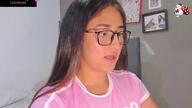 curvy jhacky online show from December 20, 8:34 pm