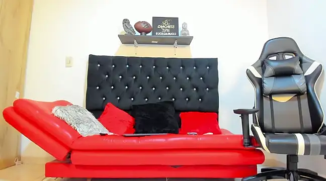 julian wallace online show from March 21, 9:12 pm