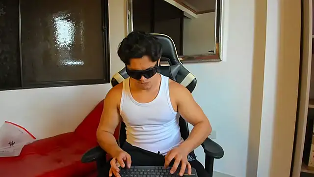 julian wallace online show from March 14, 2:11 pm