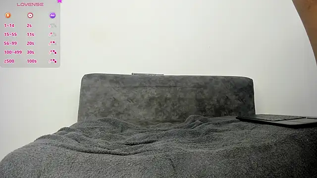 Lee Ash online show from December 26, 3:53 pm