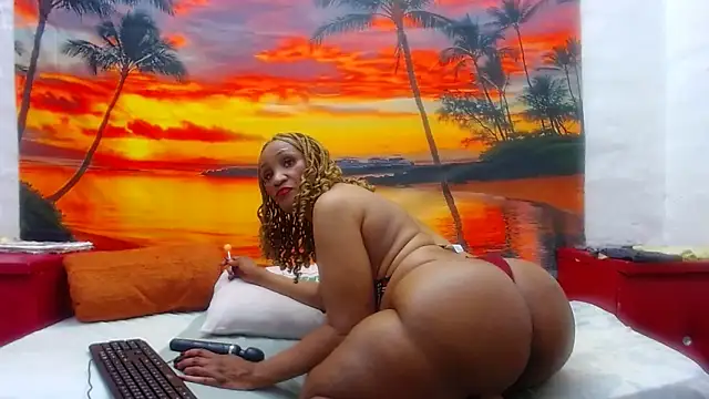 Snapshot of KARLASKYYxx chatting on April 27, 6:28 pm KARLASKYYxx online show from April 27, 6:28 pm